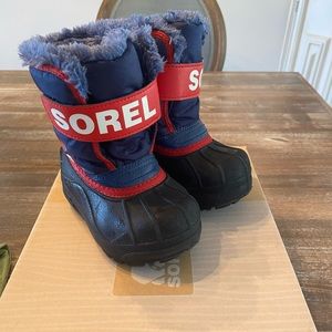 Toddler Sorel snow boots size 7